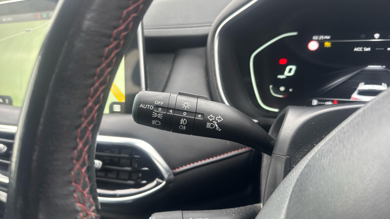 MG Hs 1.5 T-GDI Excite 5dr DCT Petrol Hatchback